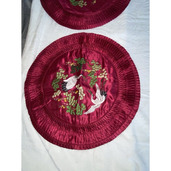 vintage round embroidered satin pillowcases - Picture 1 of 13